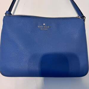 Kate Spade New York Leila Triple Gusset Crossbody